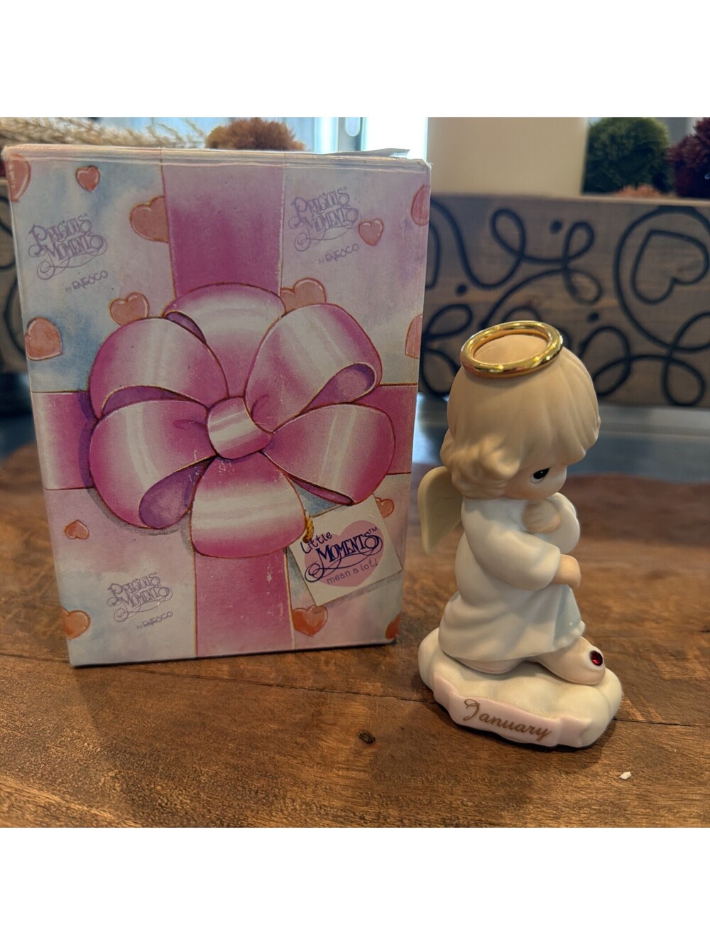 Precious Moments Enesco 261203 1996 January Angel Wings Halo Figurine Birthstone
